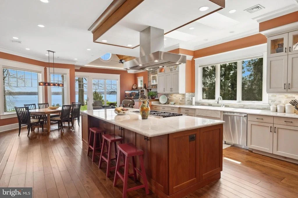 Photo of 11715 RIVER DRIVE
