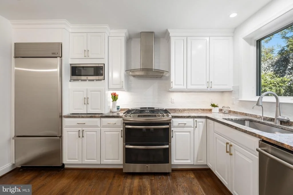 Photo of 4555 W STREET NW