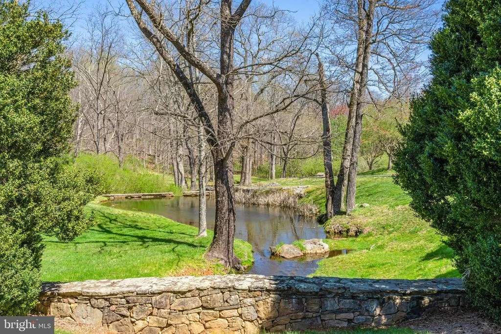 Photo of 2547 HALFWAY ROAD