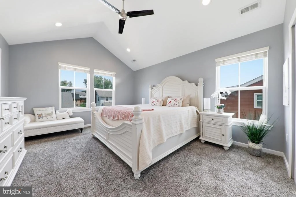 Photo of 1313 POPLAR AVENUE