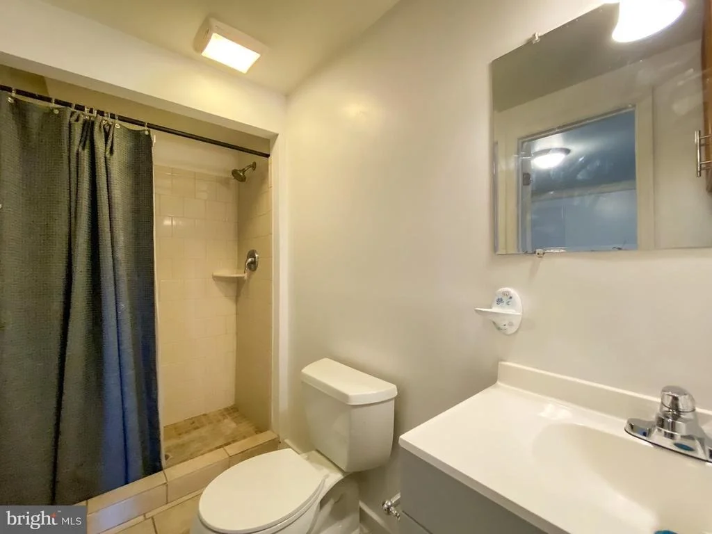Photo of 233 SAVAGE ROAD