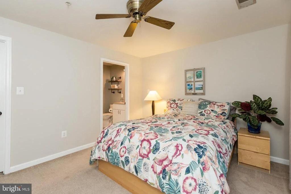 Photo of Unit 3A at 2103 WAYSIDE DRIVE