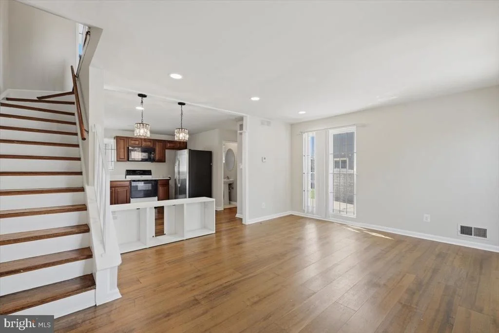 Photo of 3018 SAINT CLAIR DRIVE