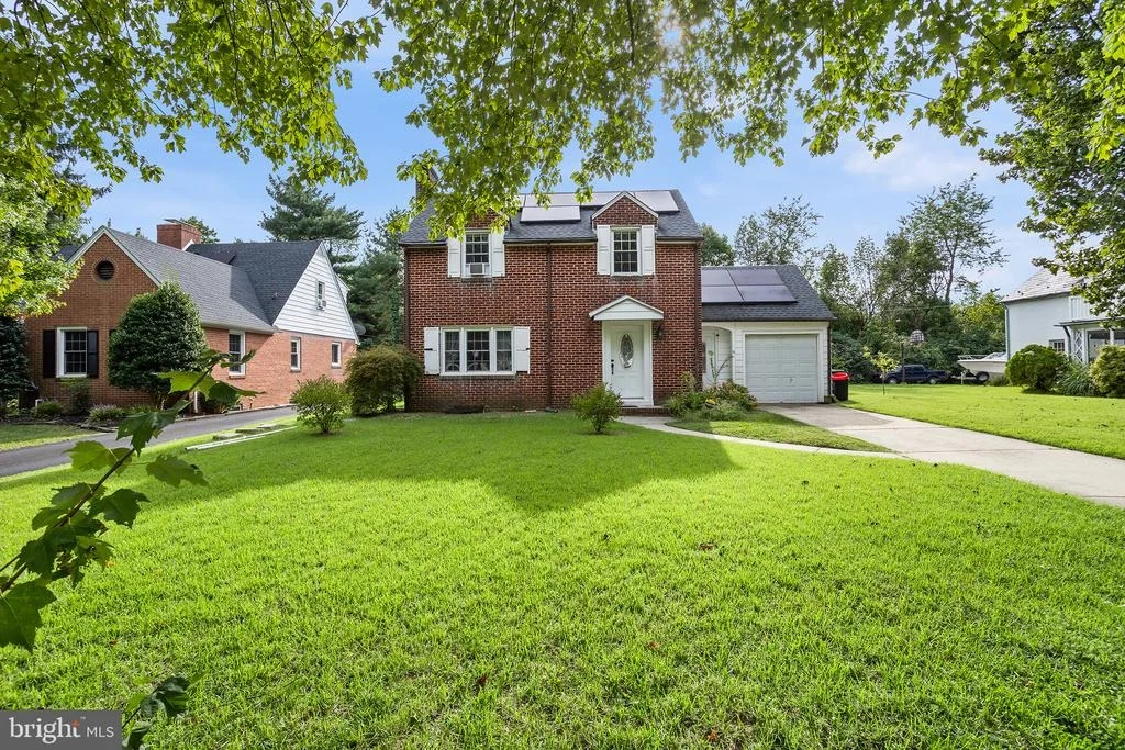 Photo of 31 FENWICK DRIVE