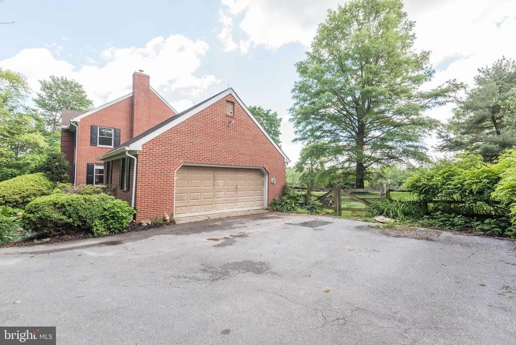 Photo of 16120 BARNESVILLE ROAD