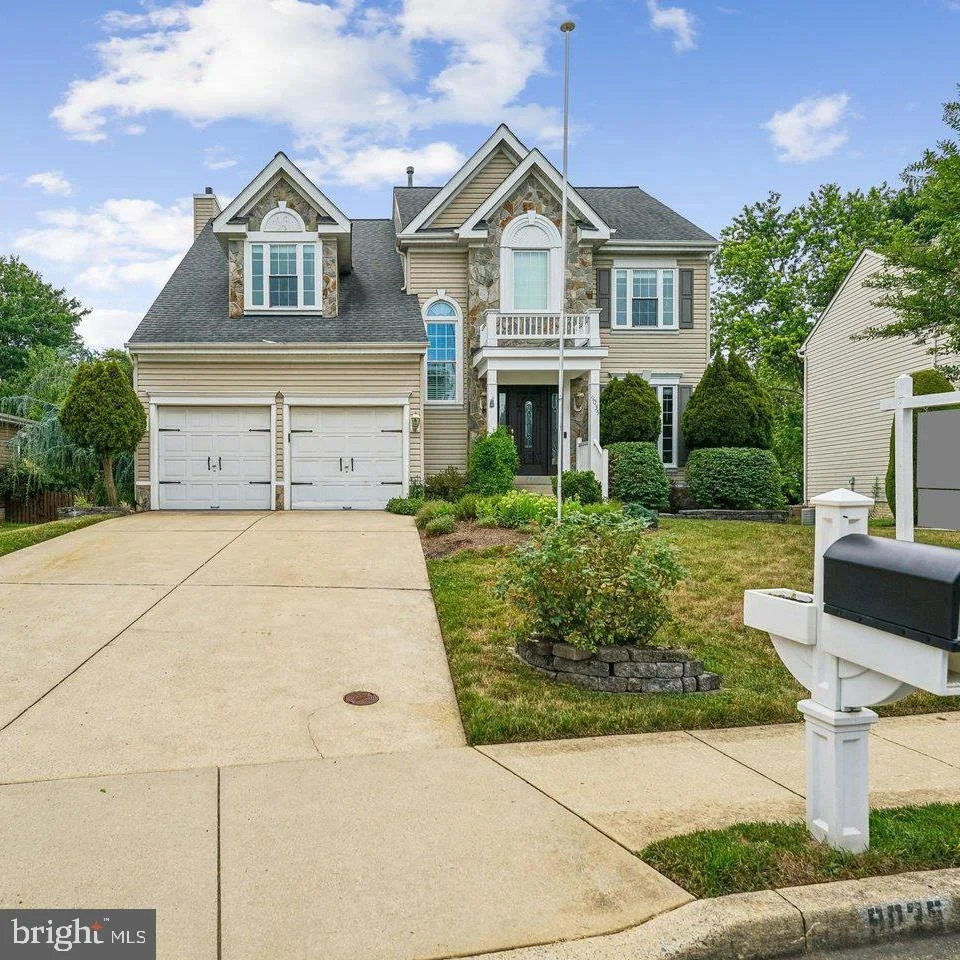 Photo of 9035 ALLINGTON MANOR CIRCLE W