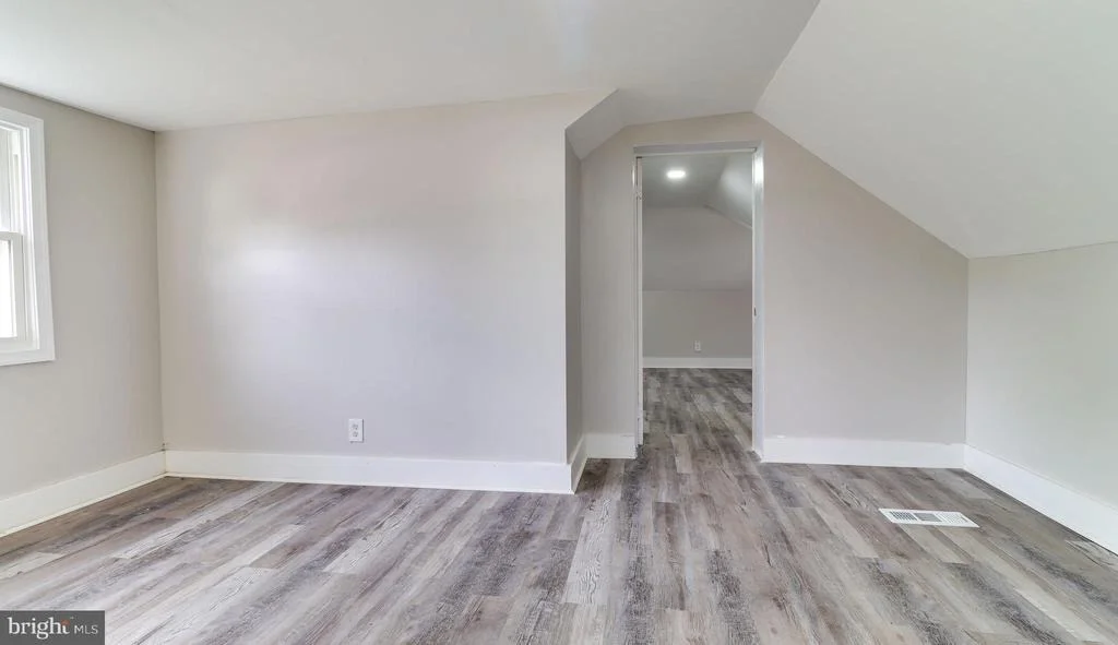 Photo of 10 DAVIS AVENUE