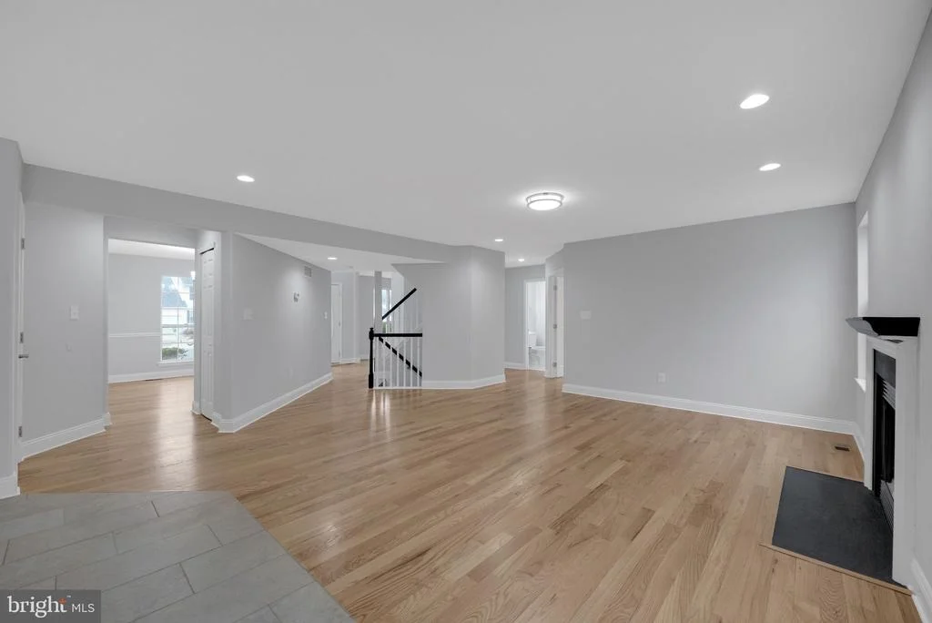 Photo of 319 W FOX TRAIL