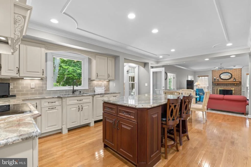 Photo of 17705 GLOBE THEATRE DRIVE