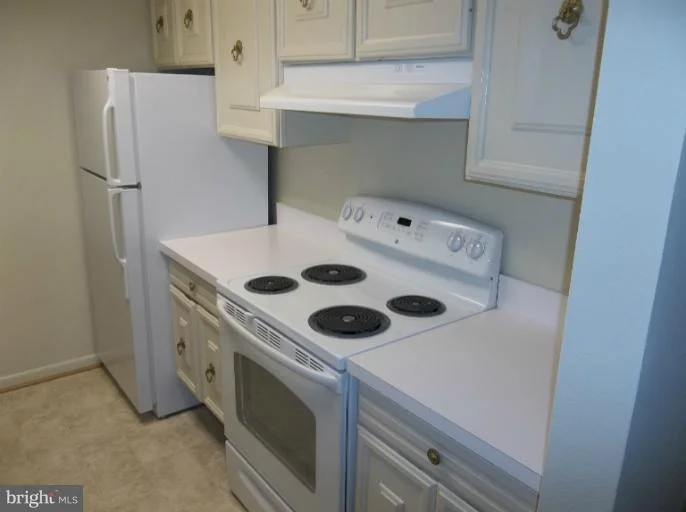 Photo of Unit 81G at 3632 GLENEAGLES DRIVE