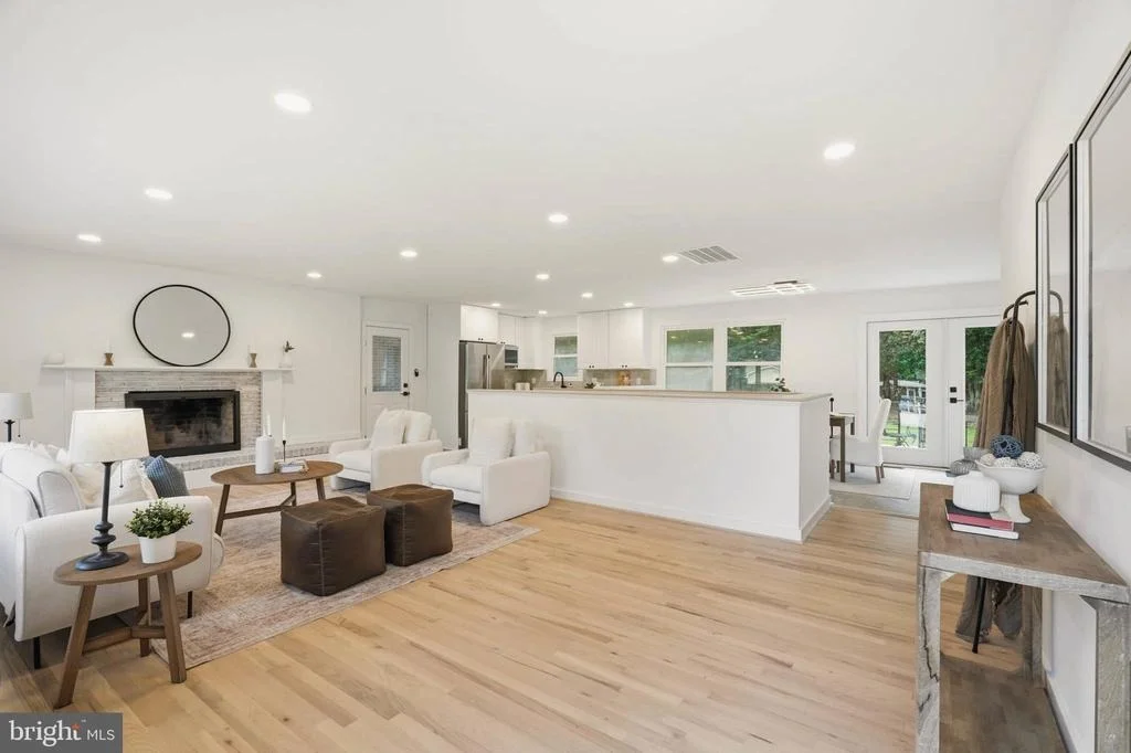 Photo of 109 SUNSET DRIVE