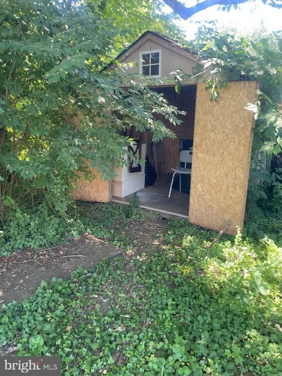 Photo of 413 CLEARFIELD PLACE