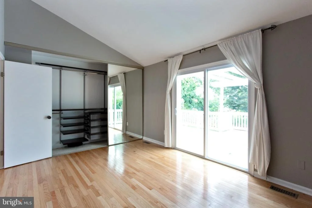 Photo of 1418 VALEBROOK LANE
