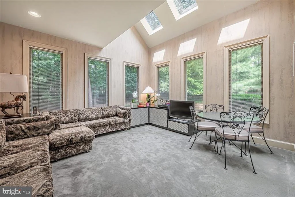 Photo of 10616 WILLOWBROOK DRIVE