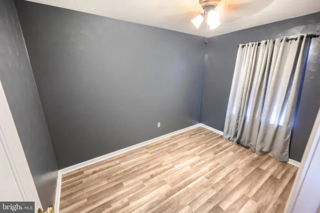 Photo of 24 SQUIRE CIRCLE