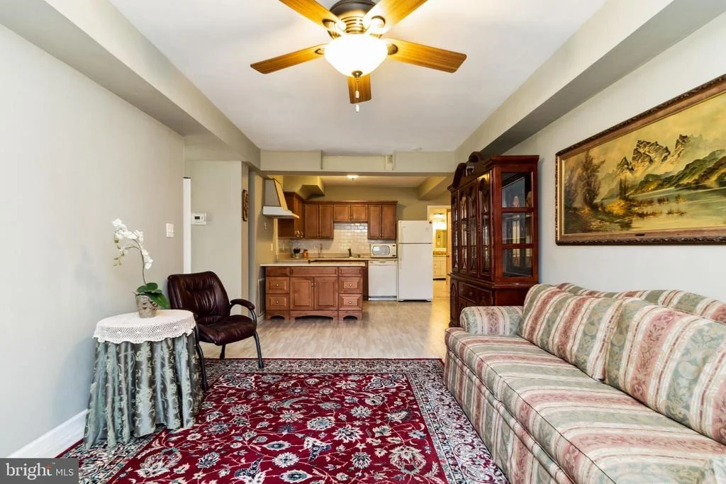 Photo of 10801 MIDSUMMER DRIVE