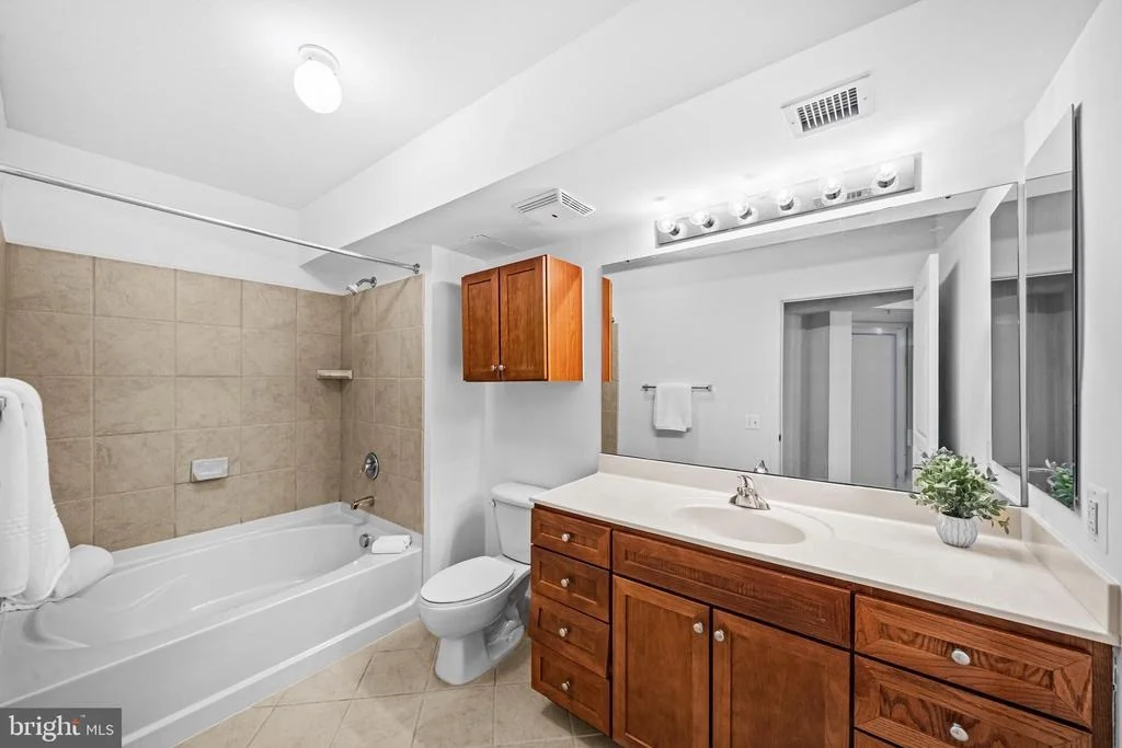 Photo of Unit 614 at 616 E STREET NW