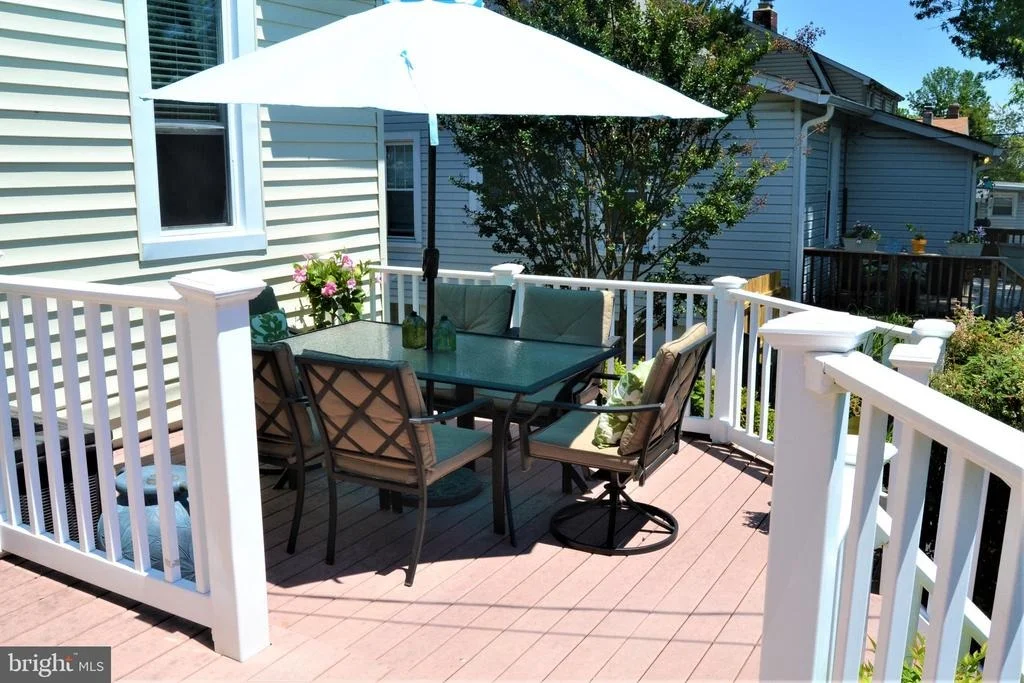 Photo of 618 ALDERSHOT ROAD