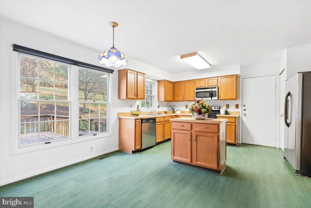 Photo of 4634 FELDSPAR ROAD