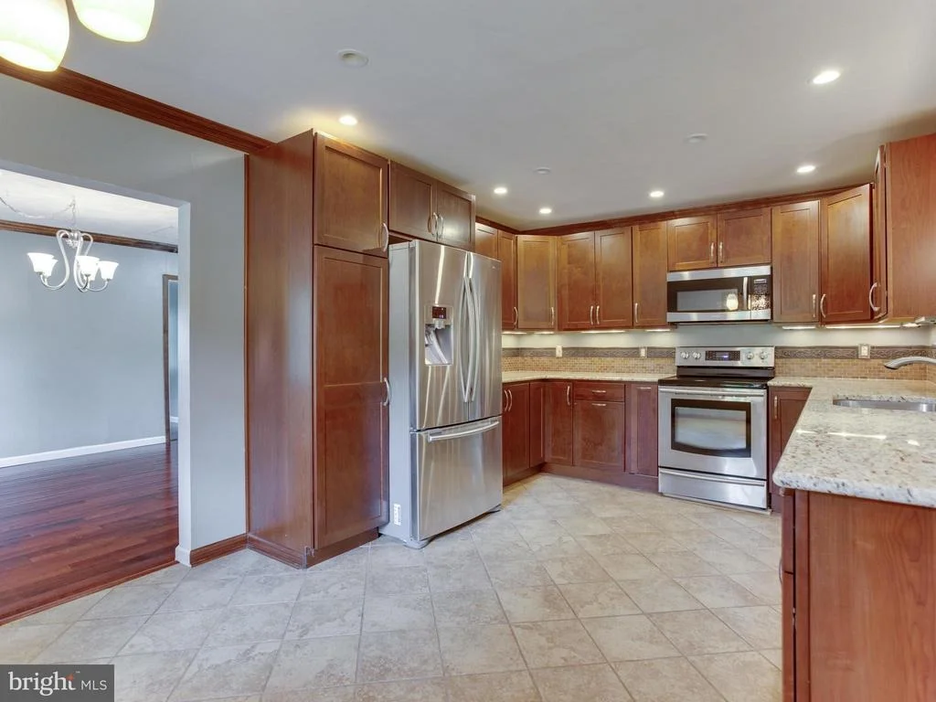 Photo of 1605 PARRAN ROAD