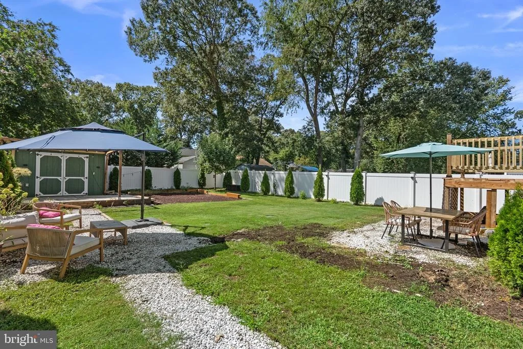 Photo of 556 SUNSET KNOLL ROAD