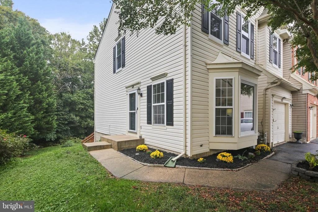 Photo of 322 TIMBERBROOK COURT