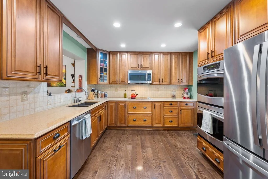 Photo of Unit 1129 at 1129 KELFIELD DRIVE