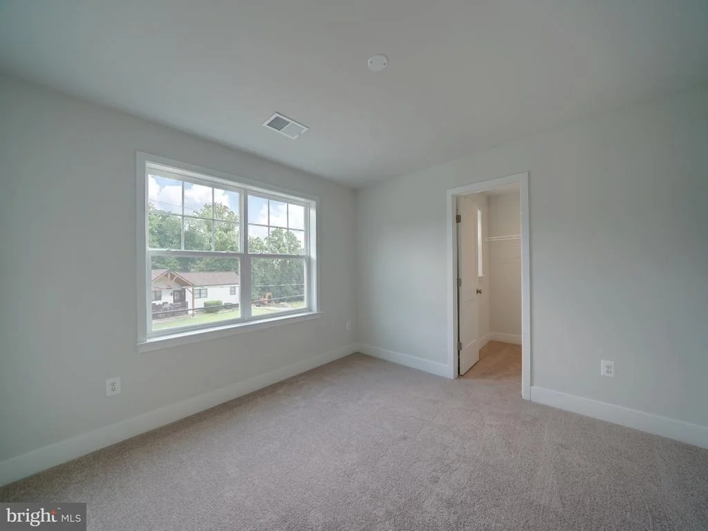 Photo of 9429 FAIRVIEW AVENUE