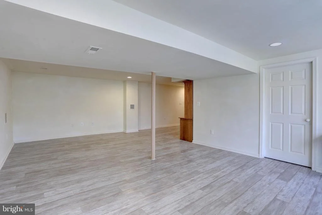 Photo of 7010 MACBETH WAY