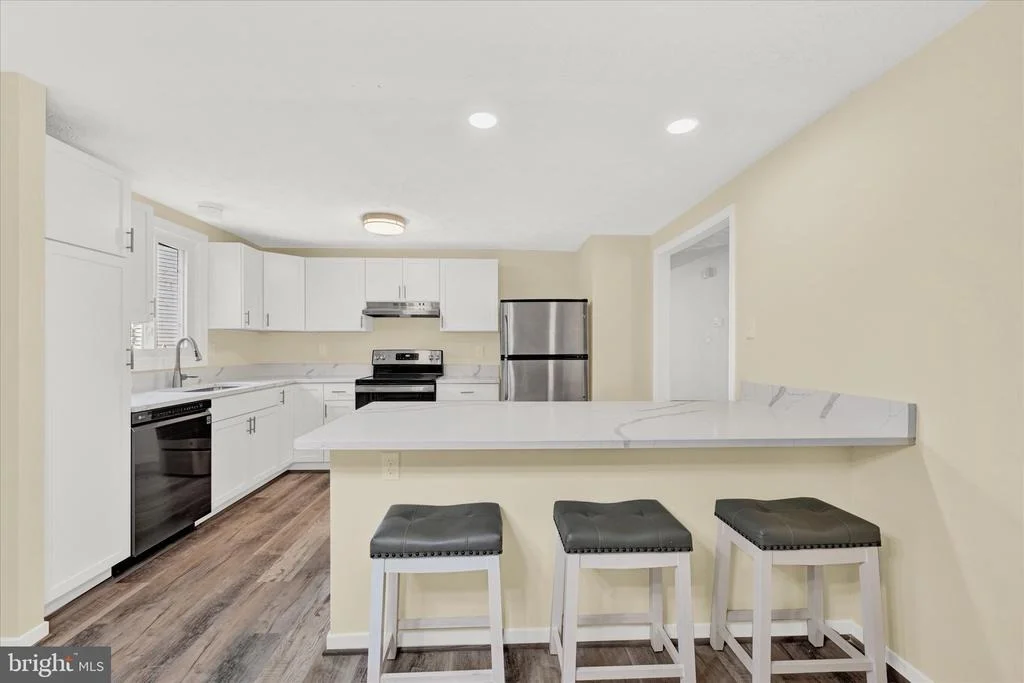 Photo of 508 NORTHVIEW