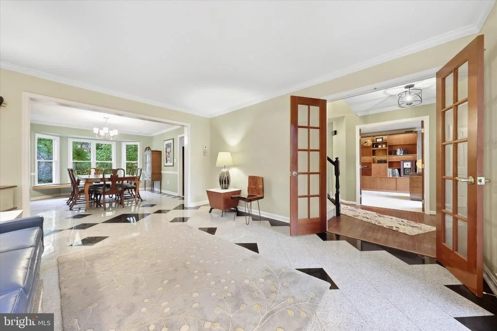 Photo of 9005 SHADYBROOK DRIVE