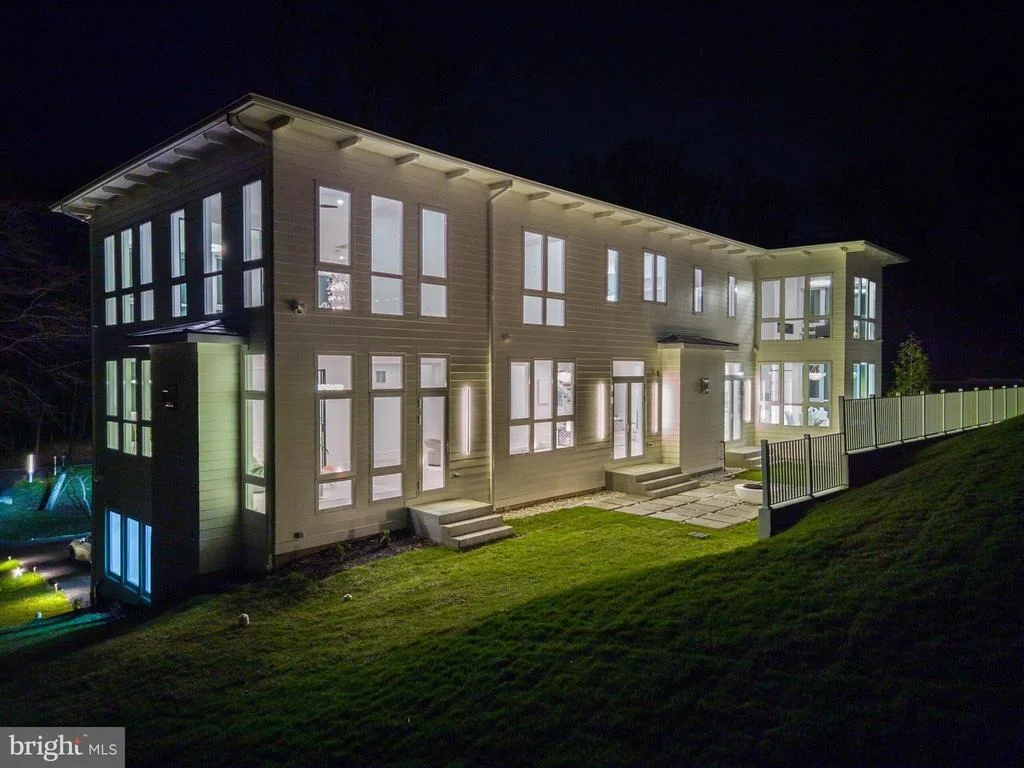 Photo of 8757 BROOK ROAD