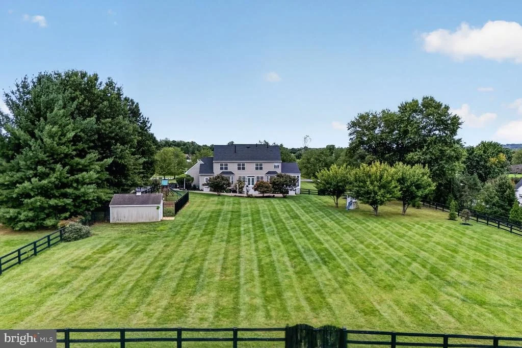 Photo of 38392 STONE EDEN DRIVE