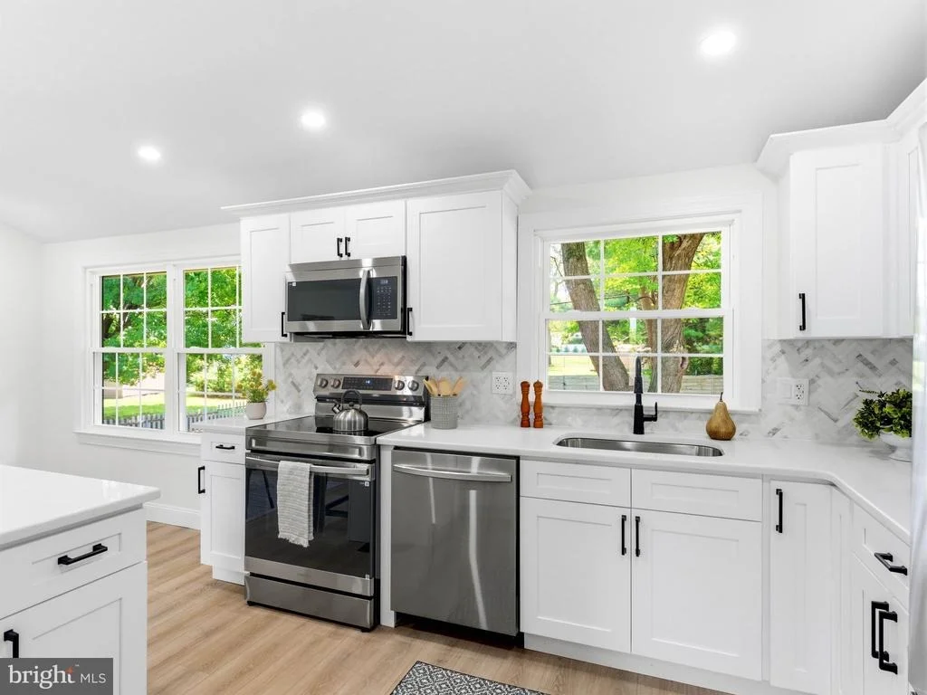 Photo of 422 BIRCH DRIVE