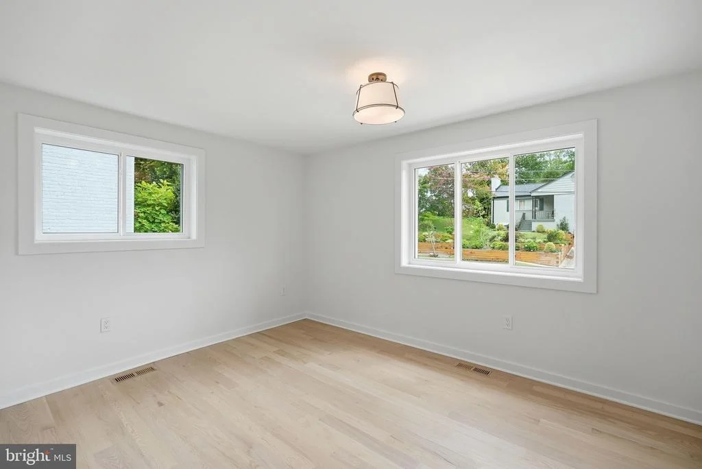 Photo of 2713 NAVARRE DRIVE
