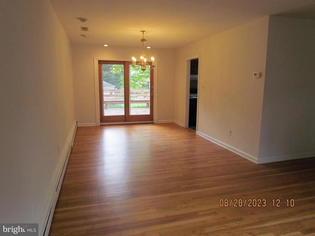 Photo of 126 SHADOW COURT