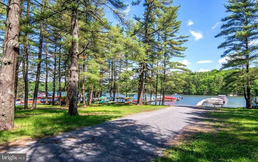 Photo of 185 HIDDEN VALLEY LANE