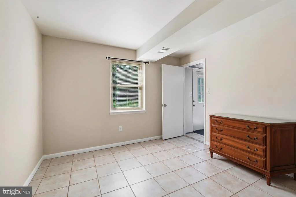 Photo of 1721 WILLIS DRIVE