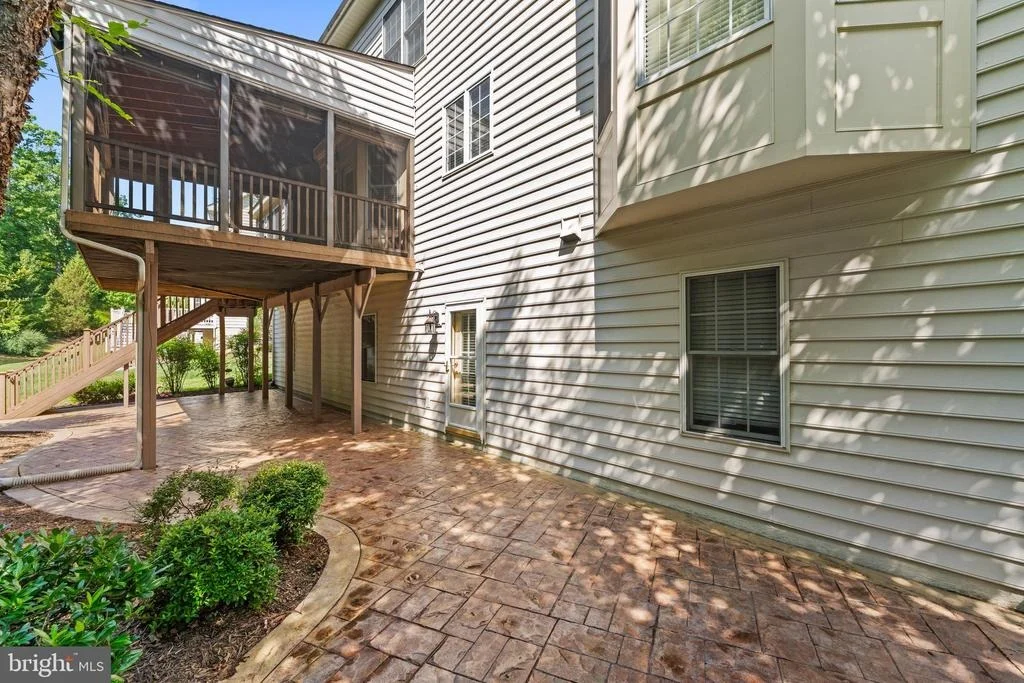 Photo of 16505 MURRAY PLACE