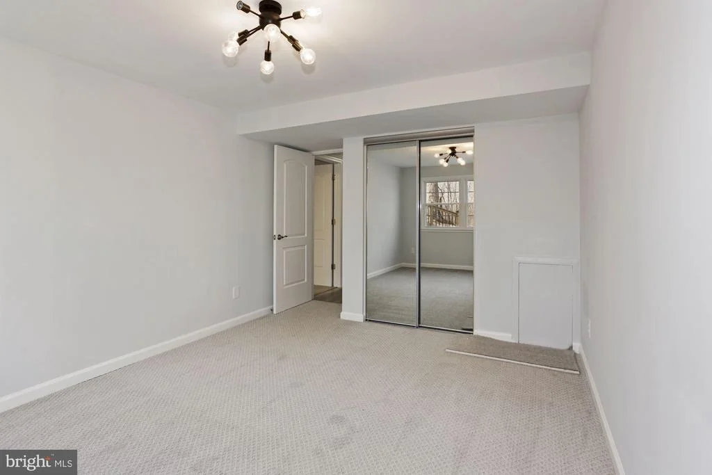 Photo of 6815 GILLINGS ROAD