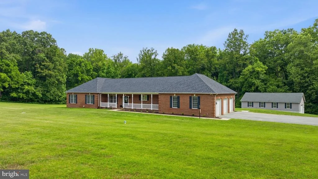 Photo of 4570 HAWTHORNE ROAD