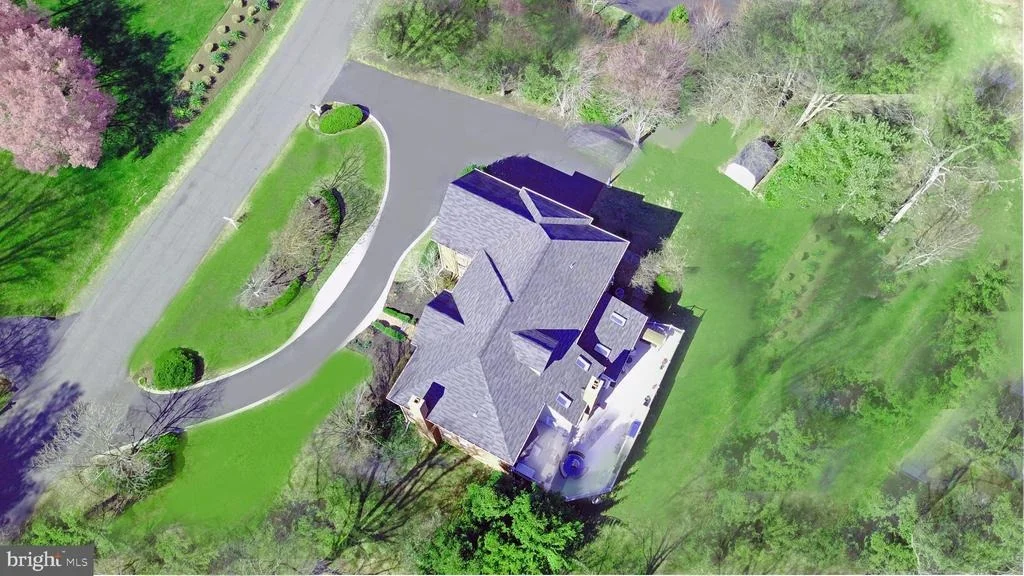 Photo of 2091 HUNTERS CREST WAY