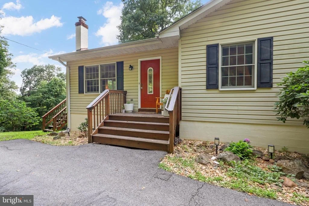 Photo of 1336 GRANNY SMITH ROAD