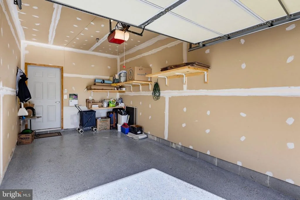 Photo of Unit 304 at 7305 MAPLECREST ROAD