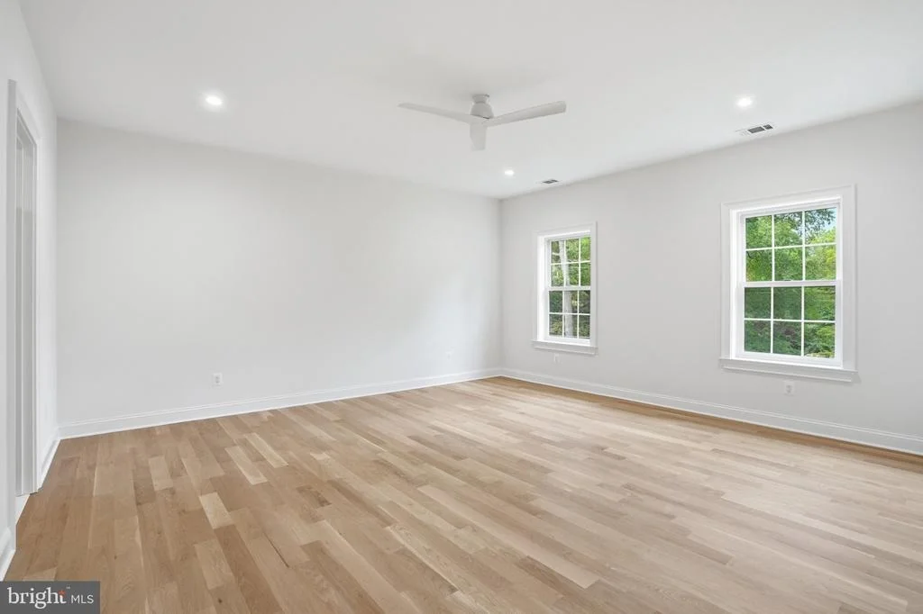 Photo of 1142 CAMERON ROAD