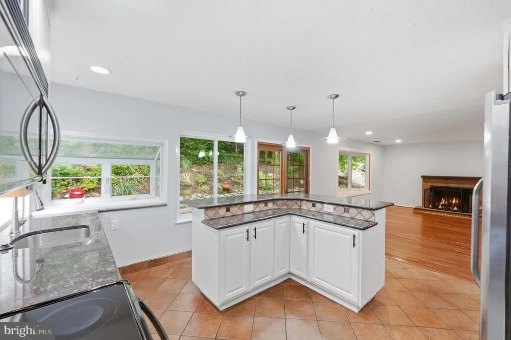 Photo of 7818 MULBERRY BOTTOM LANE