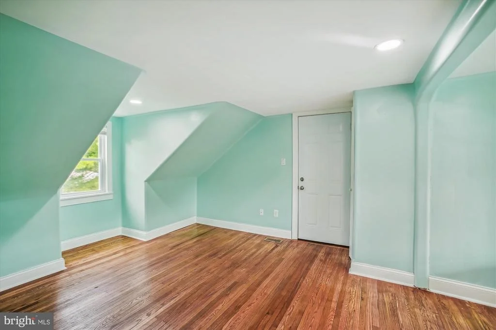 Photo of 904 OAK STREET