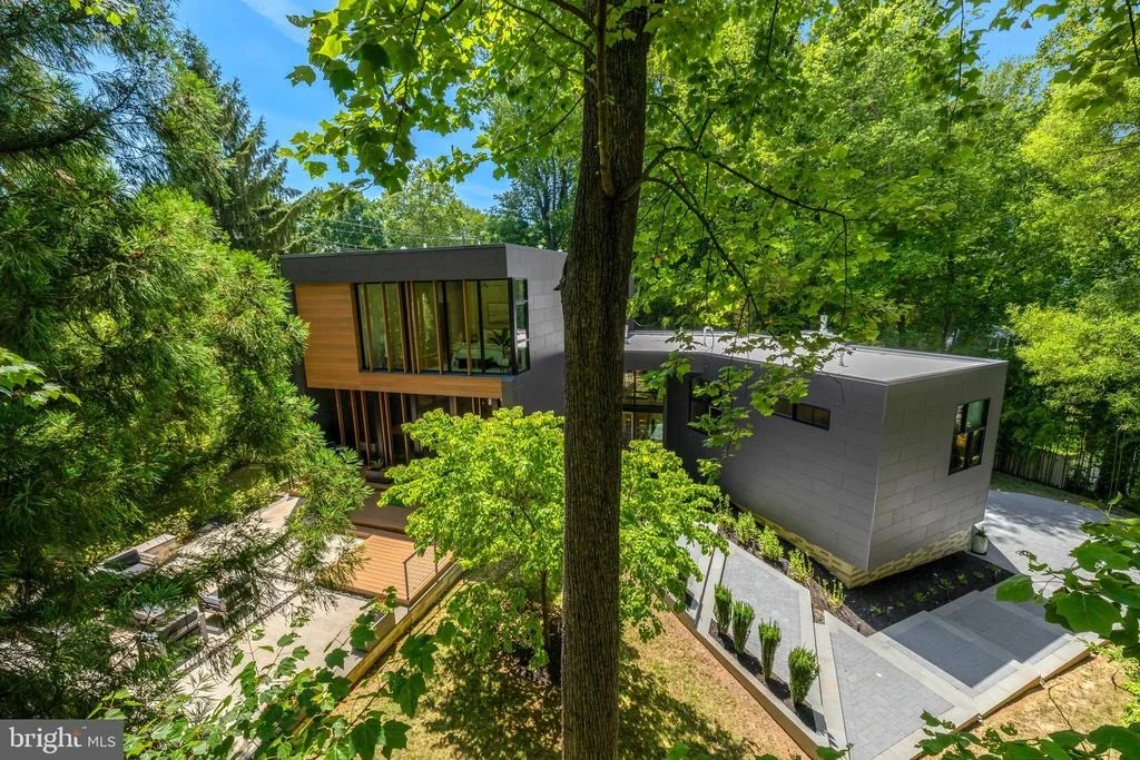 Photo of 7815 OLD FALLS ROAD