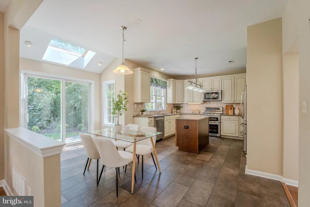 Photo of 1327 MURRAY DOWNS WAY