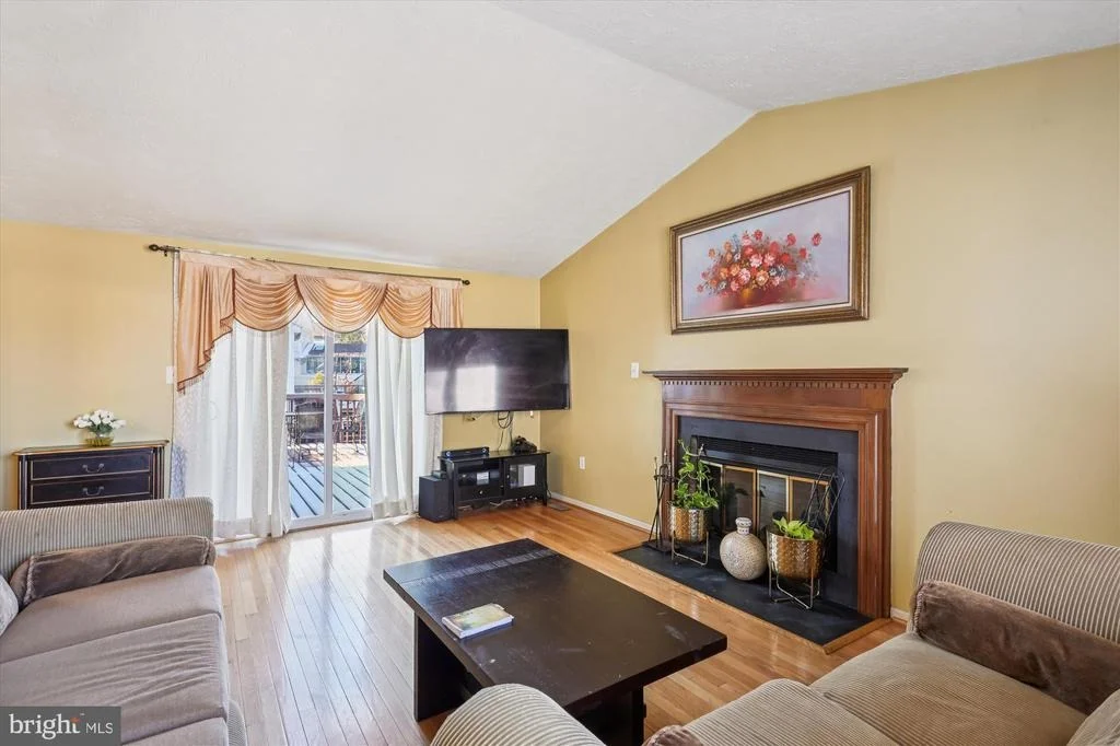 Photo of 3024 MEMORY LANE